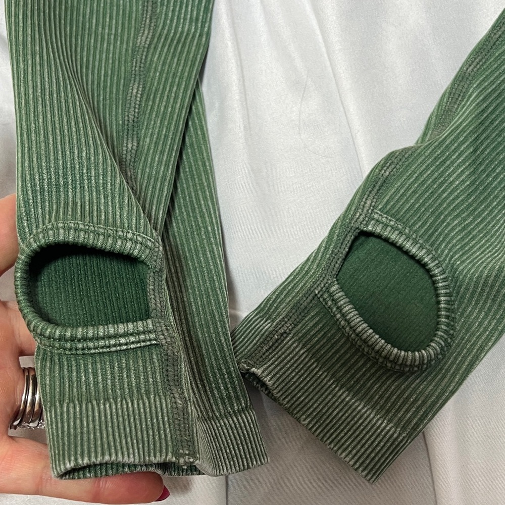 Green Ribbed Two-Piece Set - Picture 6 of 6